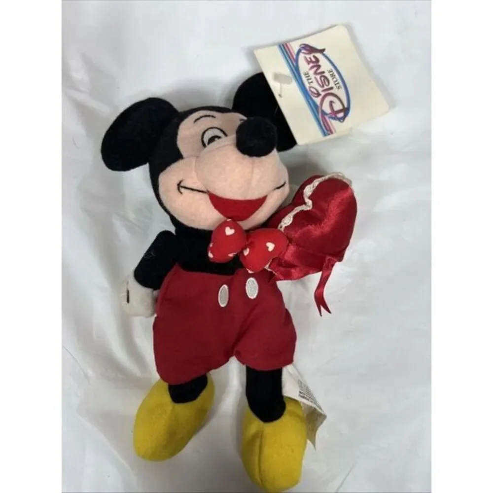 Disney Store Mickey Mouse Valentine Holding Heart Bean Bag Plush With Tag 8‎ in